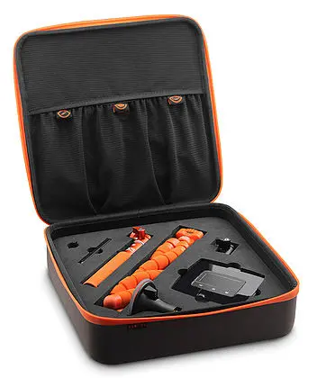 this is a picture of the EVA case to transport for the professional projector with all the accessories in one place. we used EVA foam to protect the accessories, add a pocket for the cables and used PU fabric on the outside